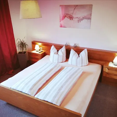 Gaestehaus Koessler Bed & Breakfast *