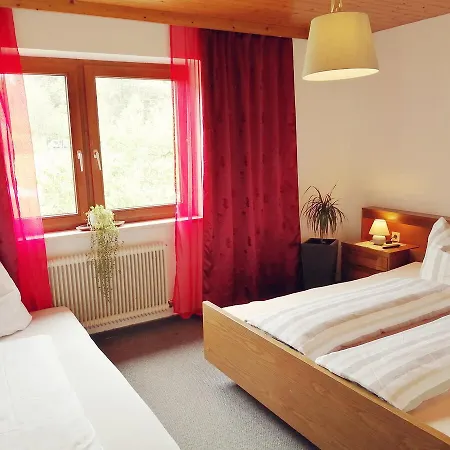 Gaestehaus Koessler Bed & Breakfast