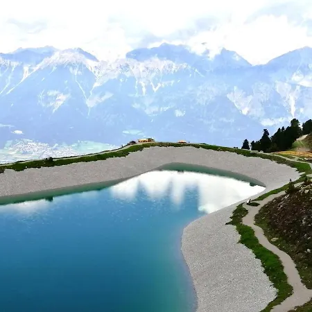 Gaestehaus Koessler トゥルフェス